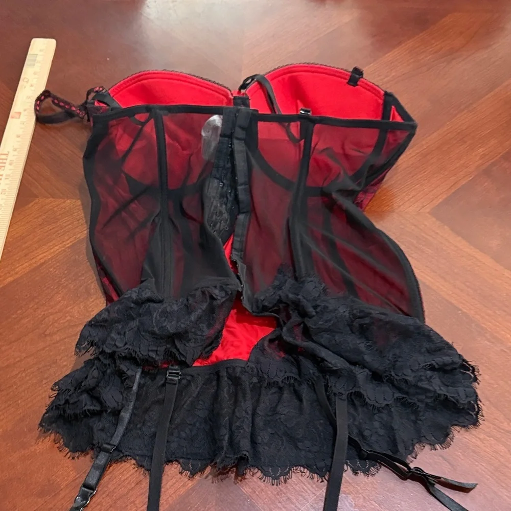 Elegant Red and Black Lace Bustier gothic Halloween plus size
